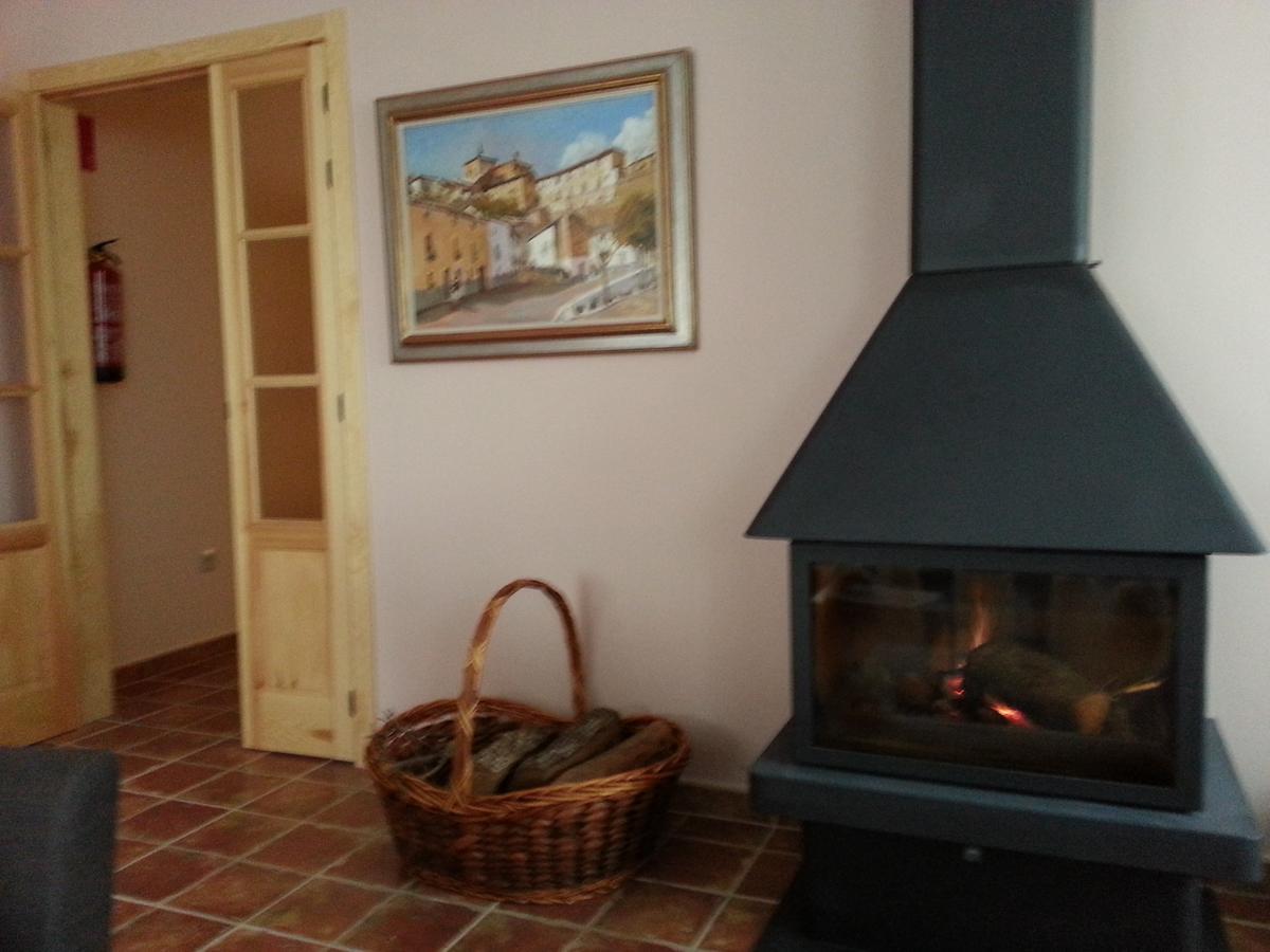 Hotel Rural La Casa Del Tio Telesforo Trescasas Eksteriør bilde